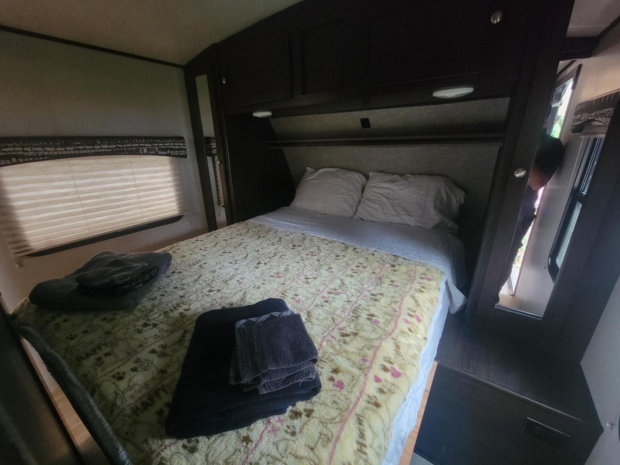 Noah'S Ark Campground Revelstoke Exterior photo