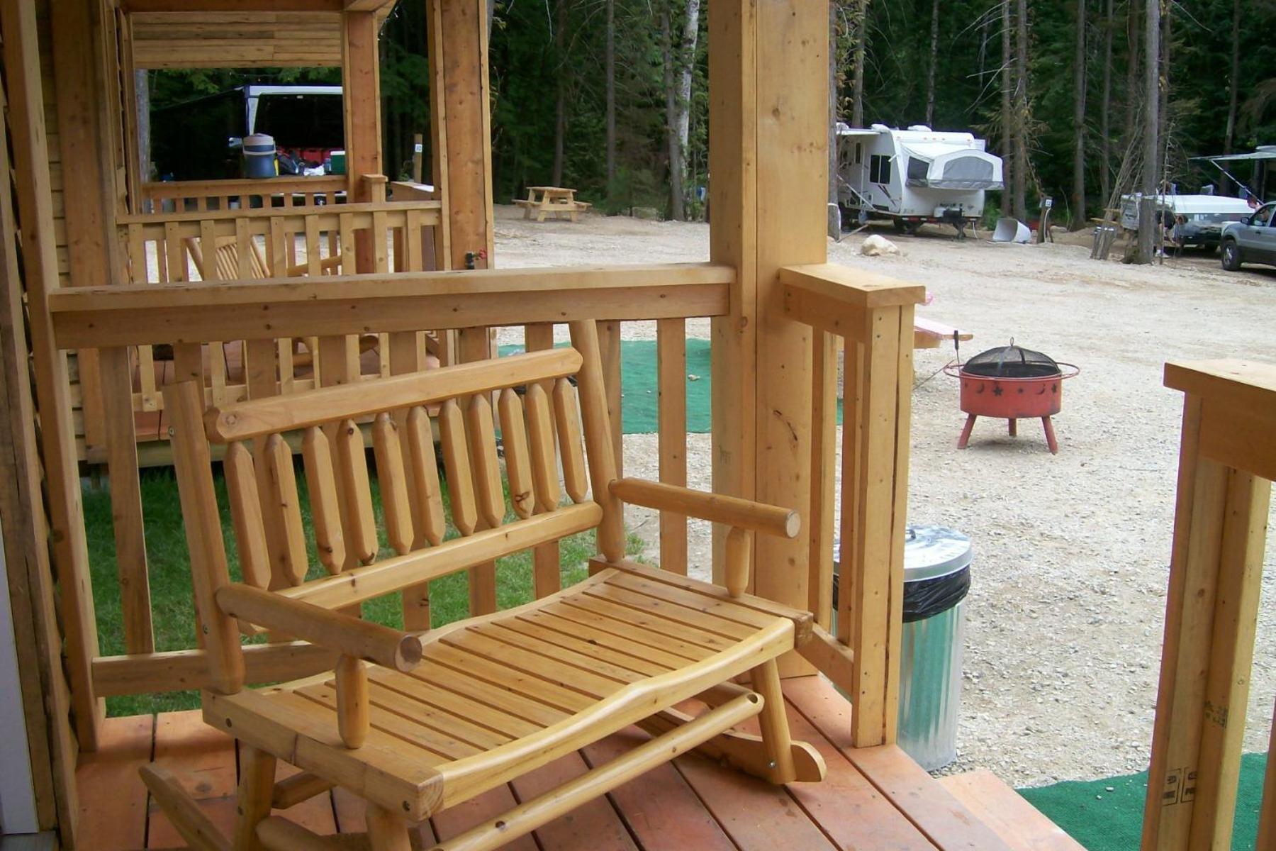 Noah'S Ark Campground Revelstoke Exterior photo